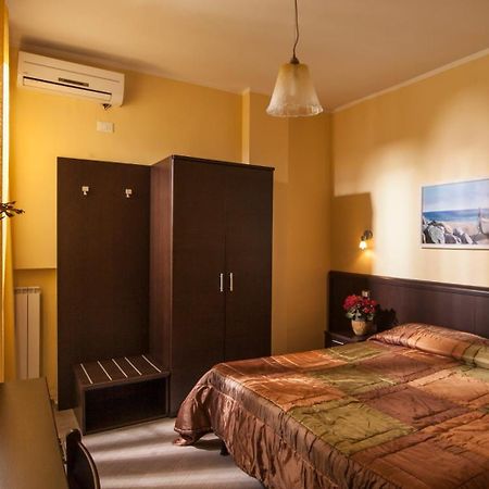 Hotel Il Cavaliere Nero ティレニア エクステリア 写真