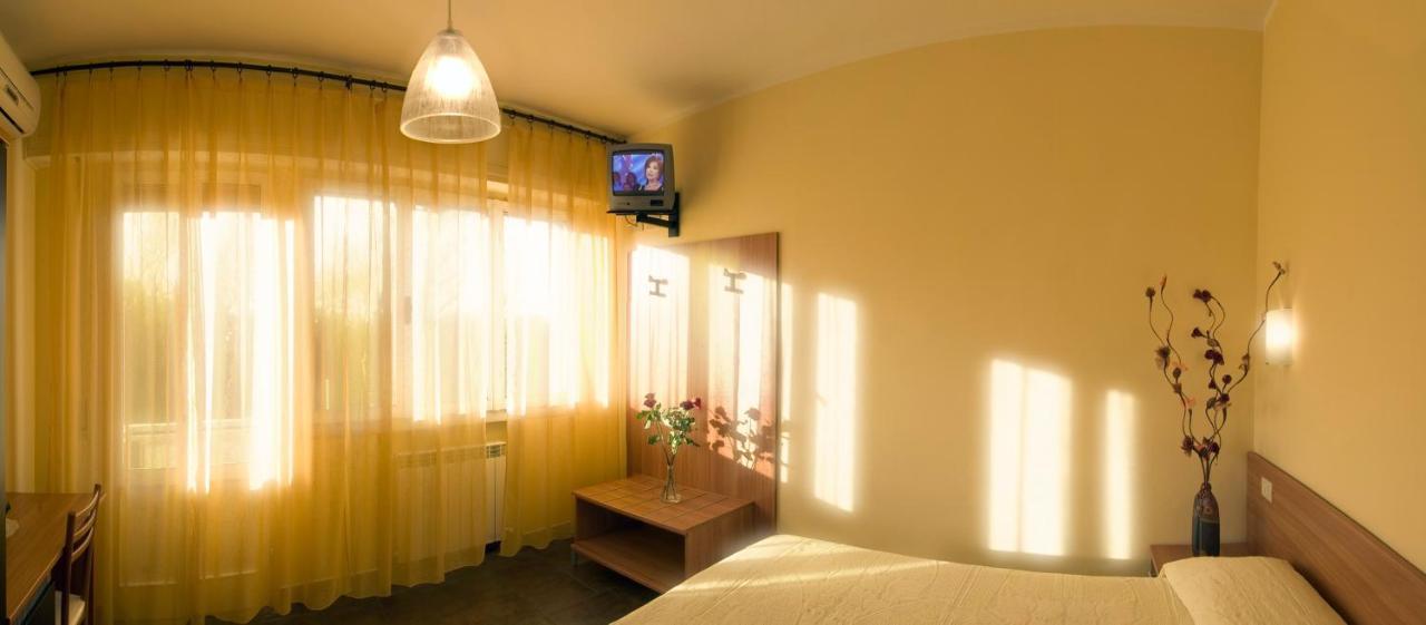 Hotel Il Cavaliere Nero ティレニア エクステリア 写真