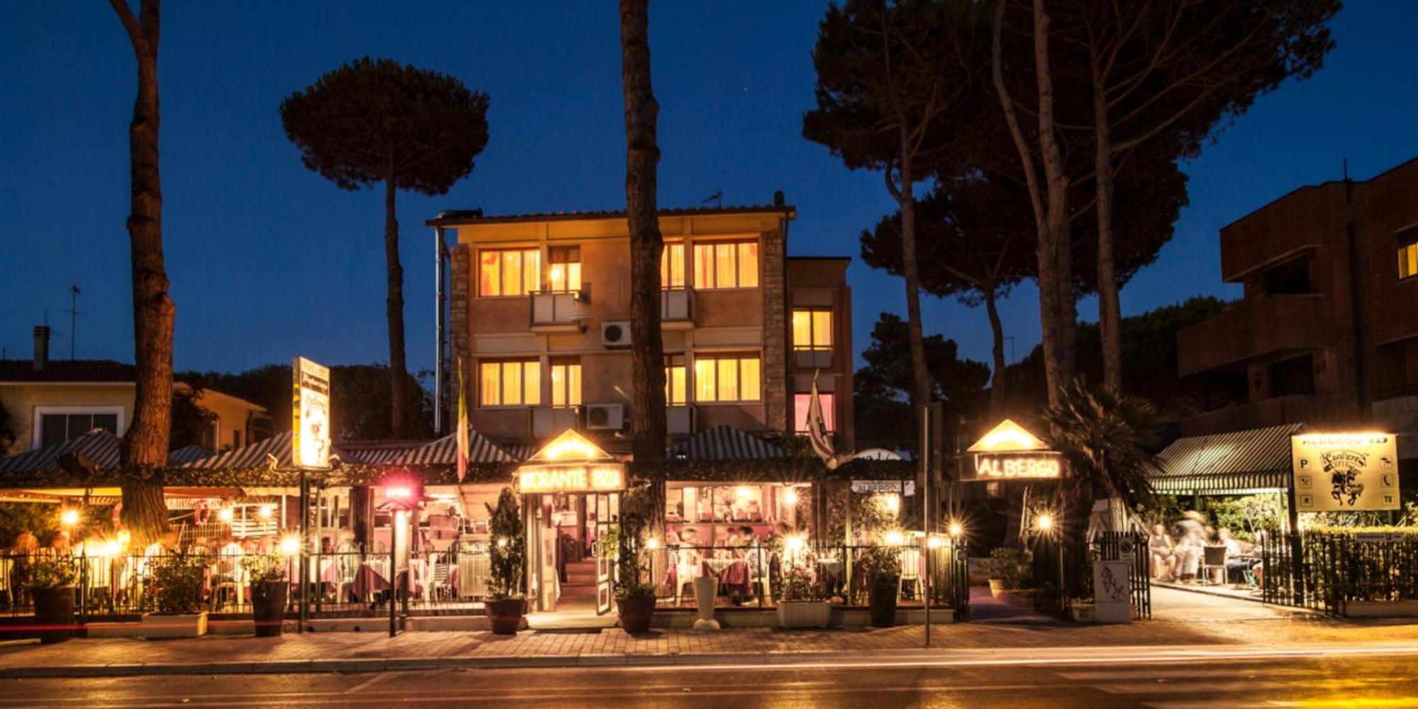 Hotel Il Cavaliere Nero ティレニア エクステリア 写真